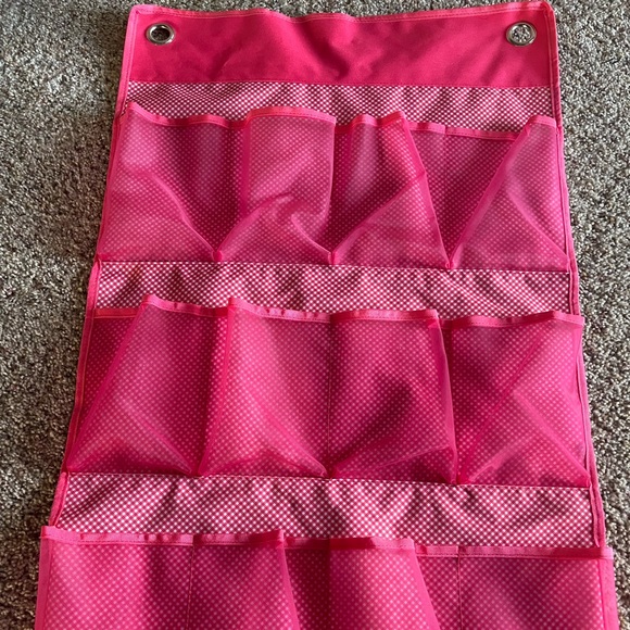 Thirty one wall pocket holder - Picture 2 of 4